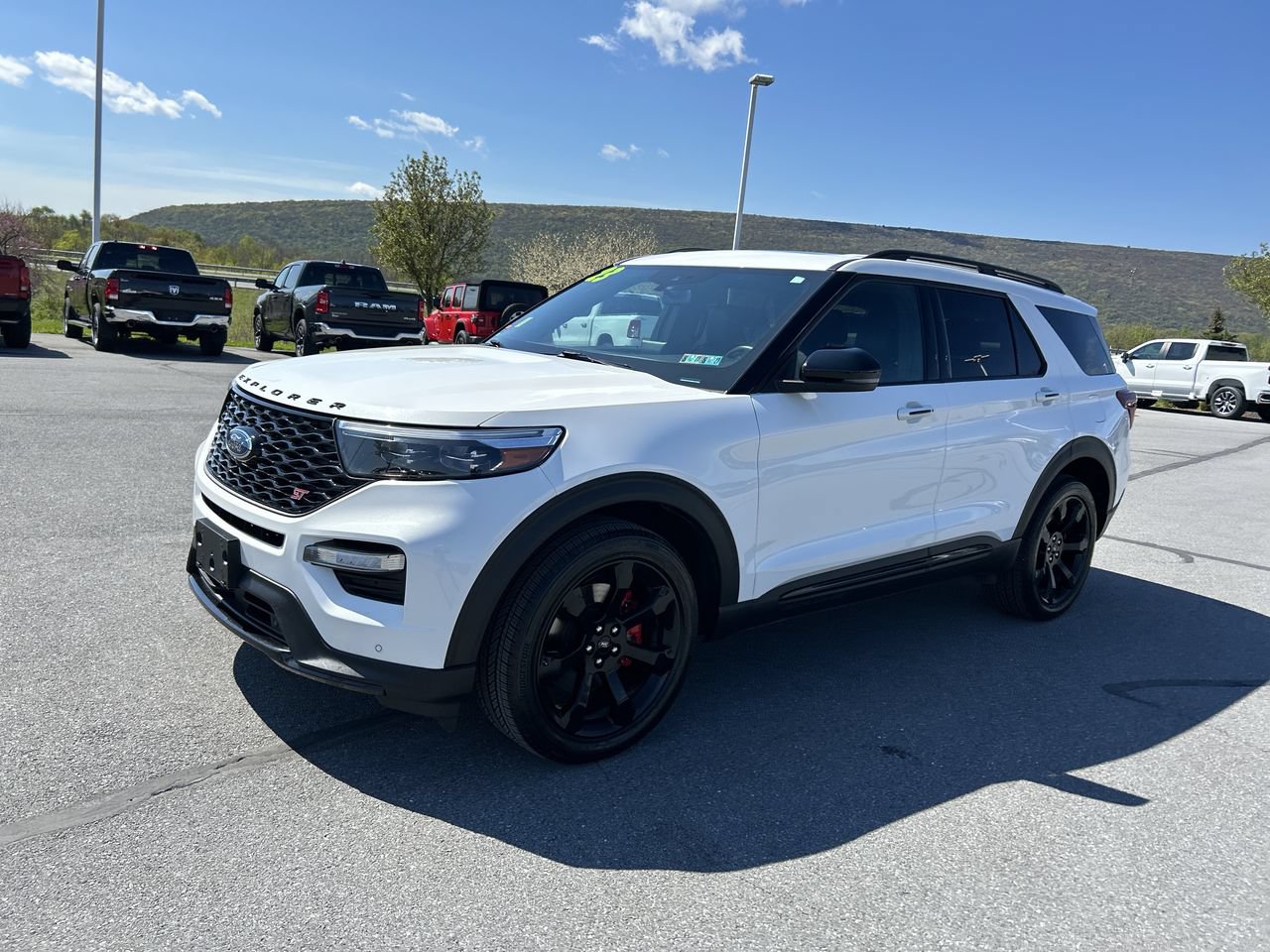 Used 2023 Ford Explorer ST w/ Equipment Group 401A AWD/4WD image 3