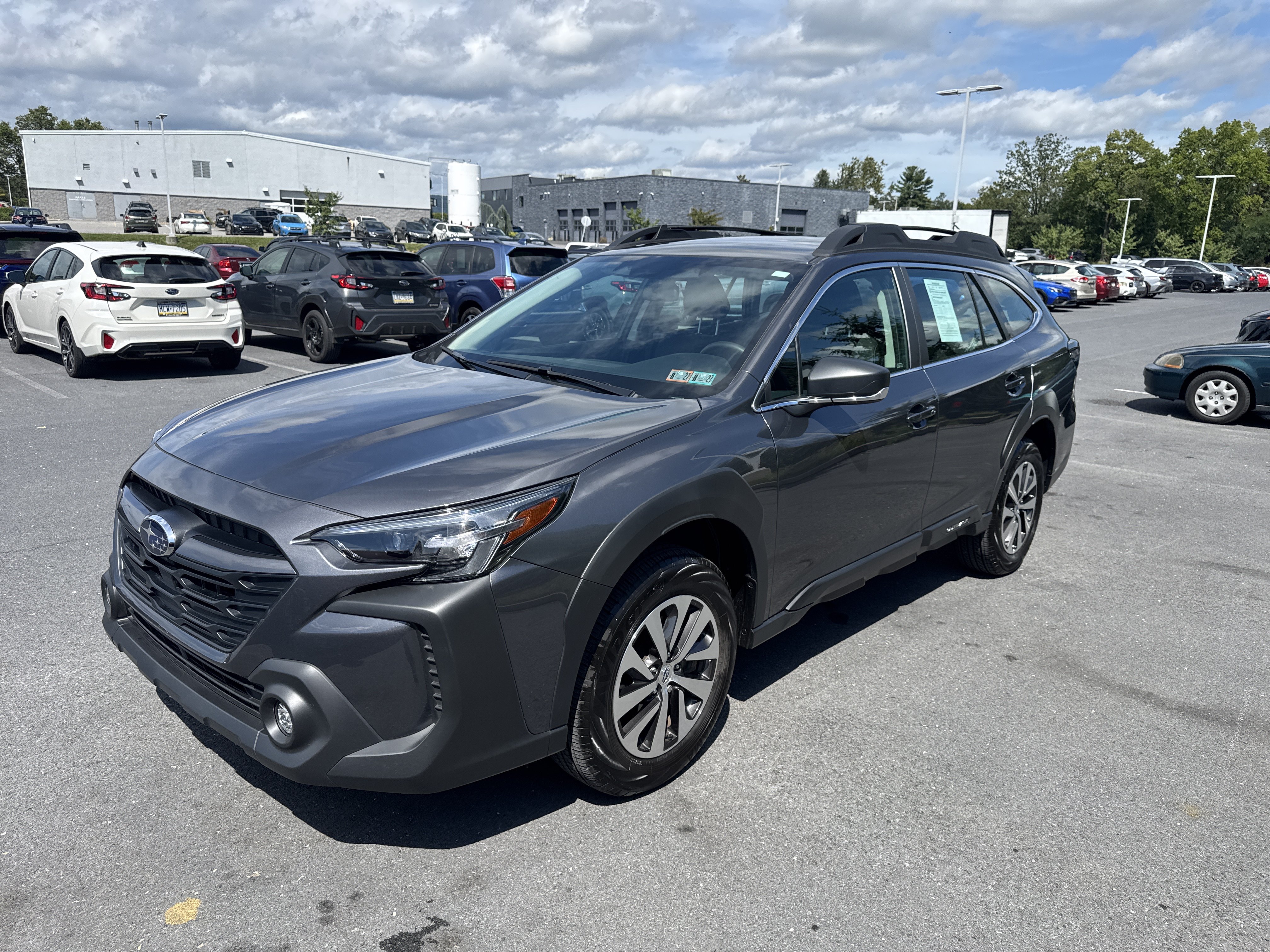 Used 2025 Subaru Outback AWD/4WD image 20