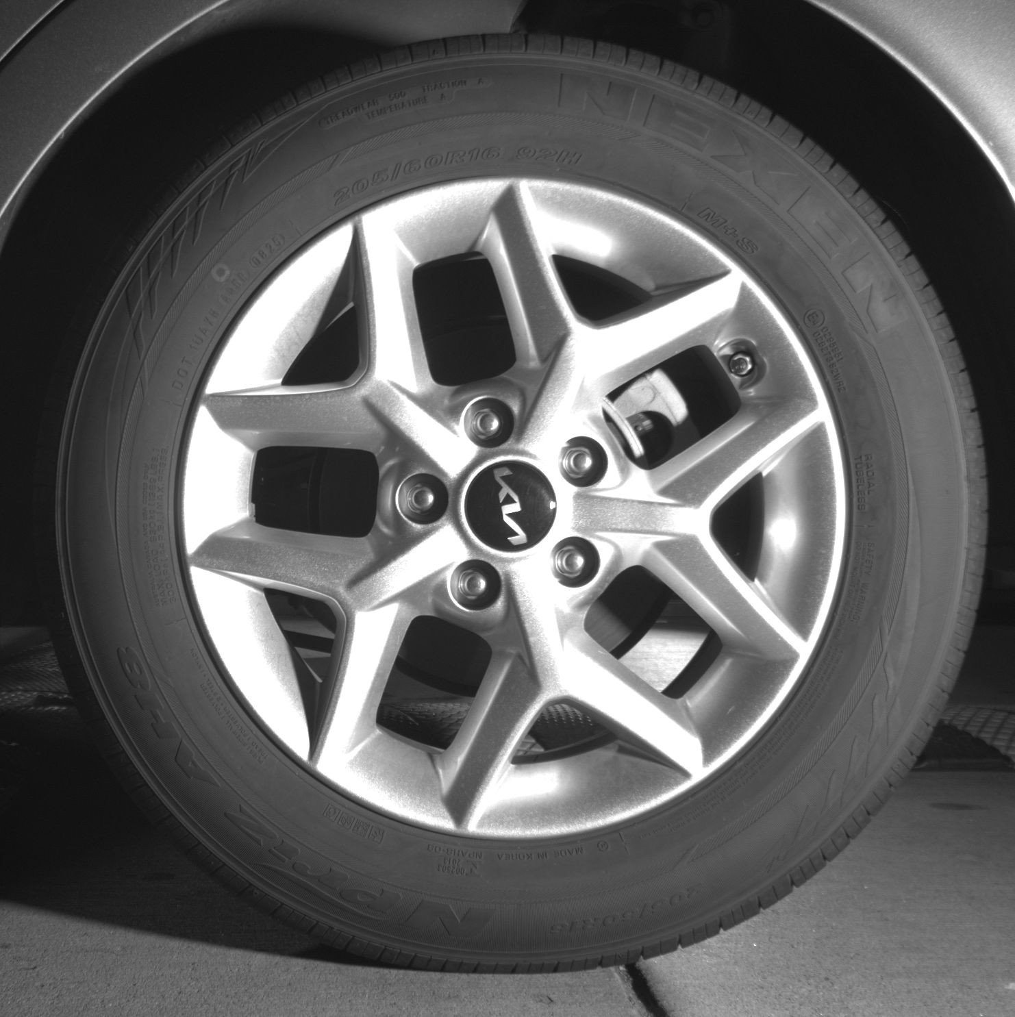 Used 2025 Kia Soul LX w/ LX Technology Package FWD image 14