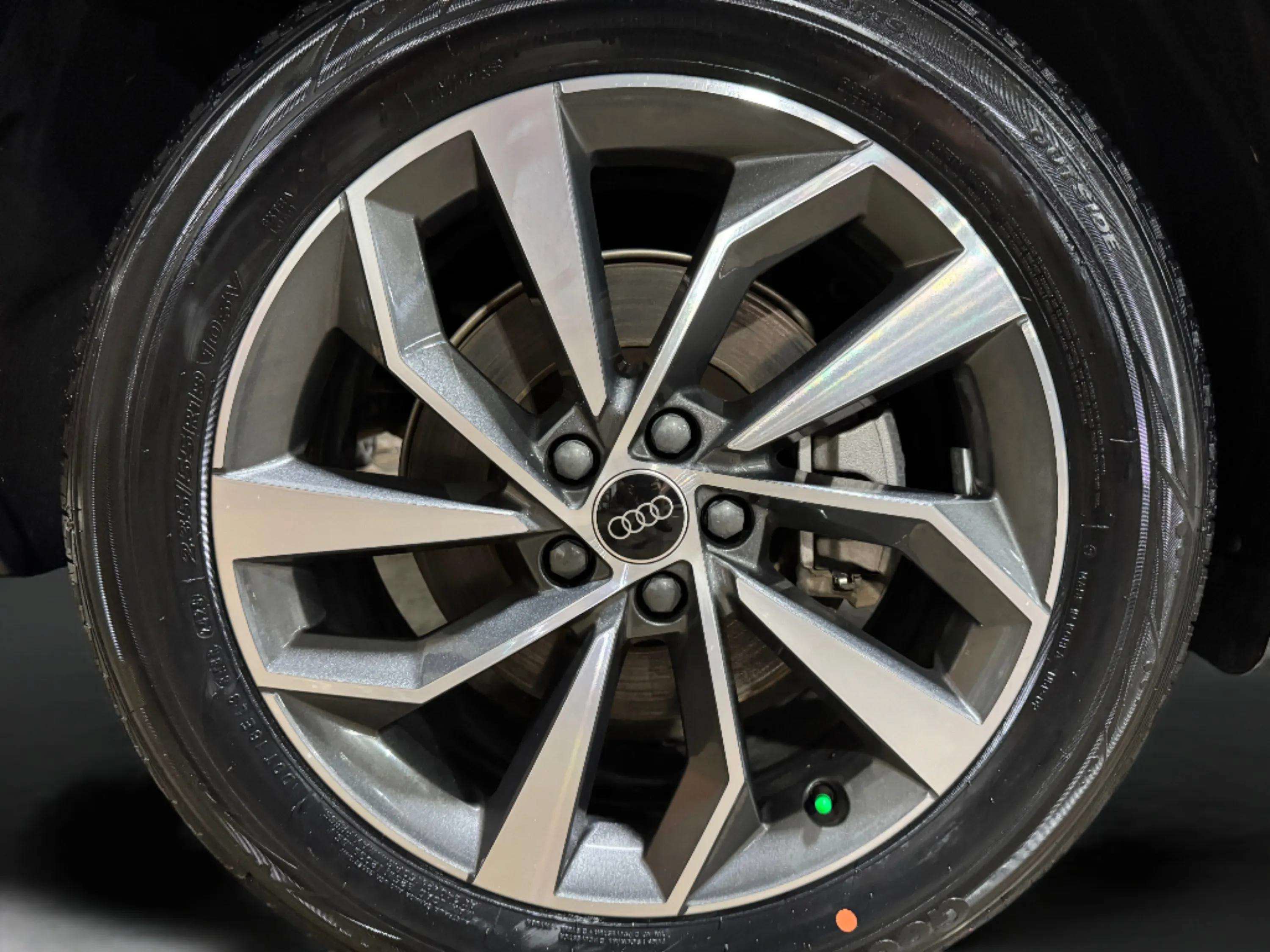 Used 2024 Audi Q5 2.0T Prestige AWD/4WD image 38