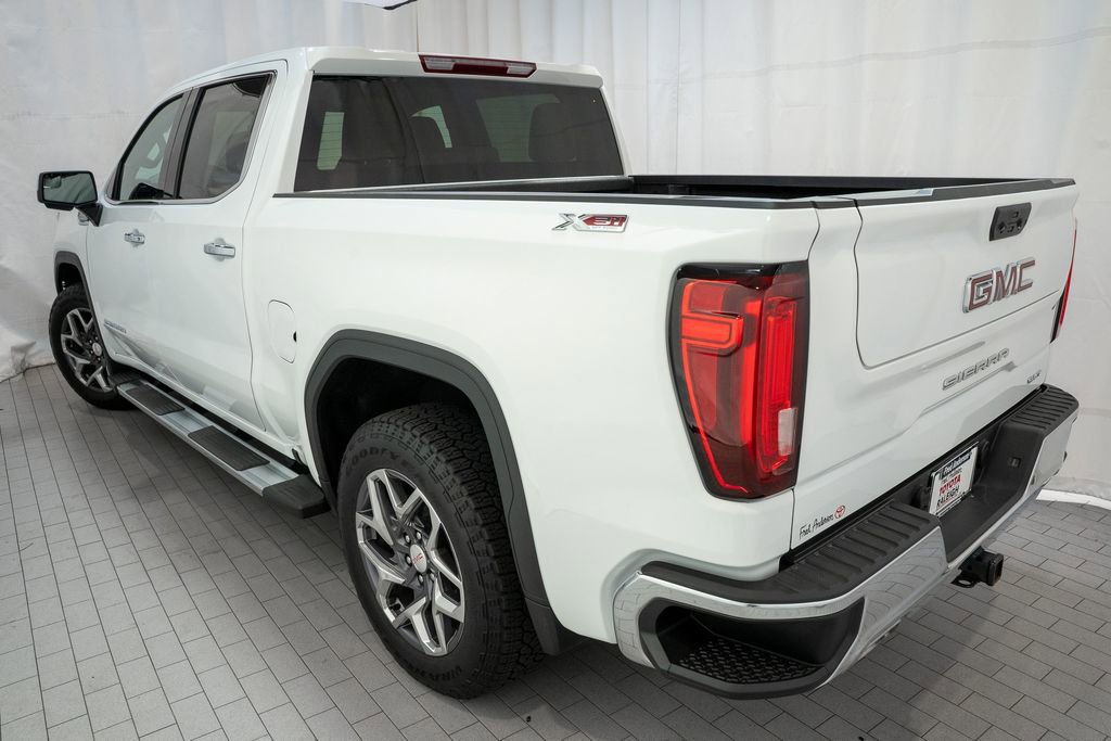 Used 2022 GMC Sierra 1500 SLT w/ SLT Convenience Package image 3