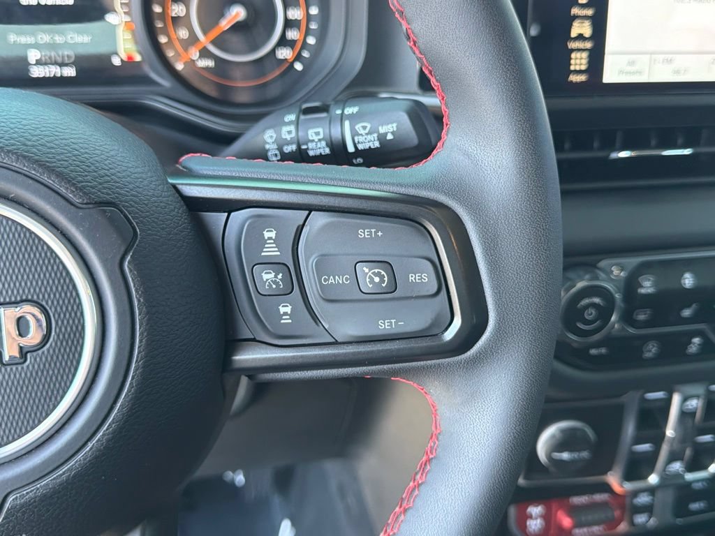 Used 2024 Jeep Wrangler Unlimited Rubicon AWD/4WD image 27