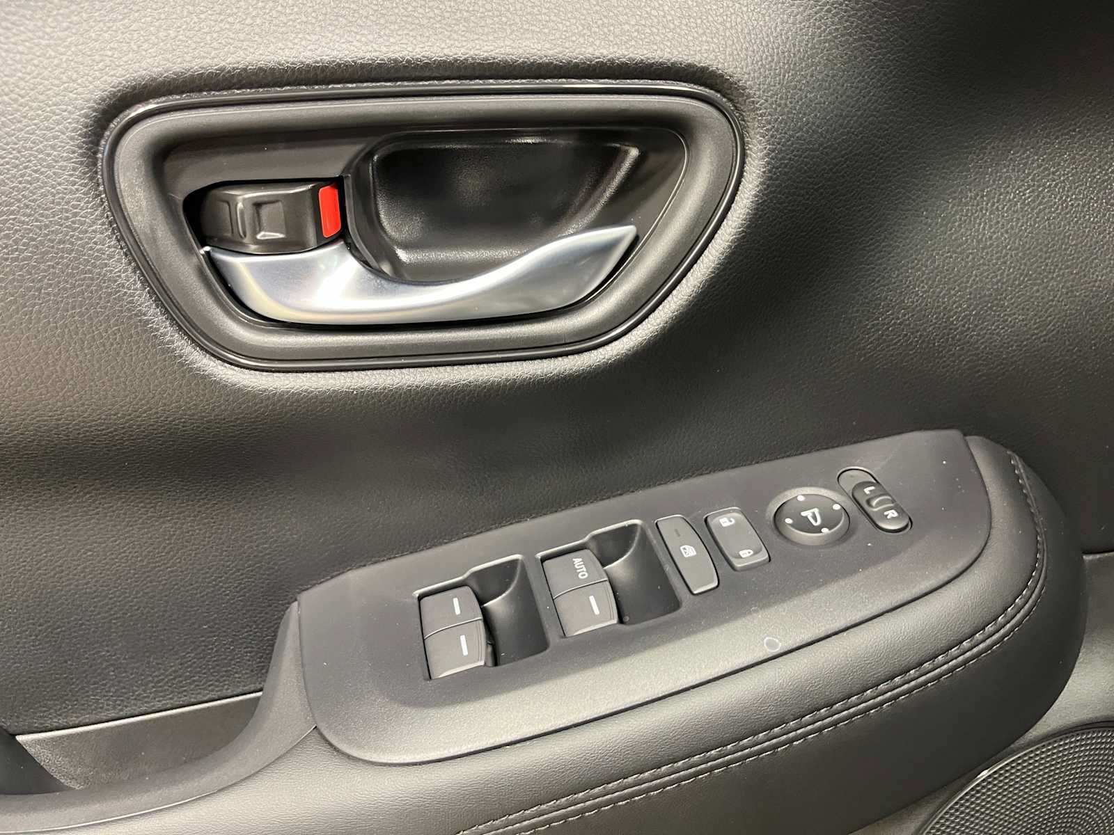 New 2027 Honda HR-V LX image 12