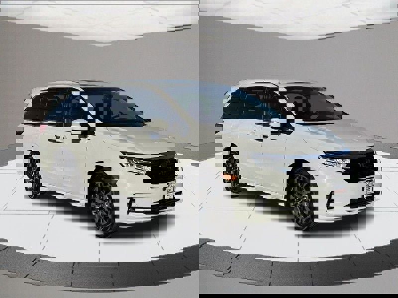 Used 2024 Honda Odyssey Touring video 2