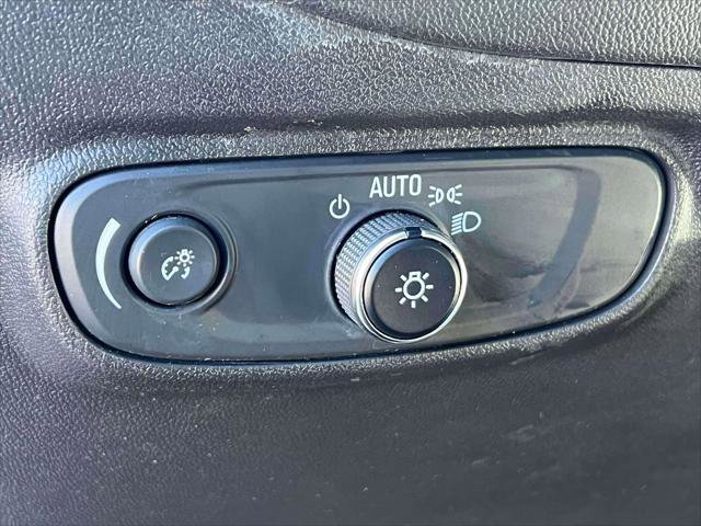 Used 2023 Chevrolet Equinox LT image 20