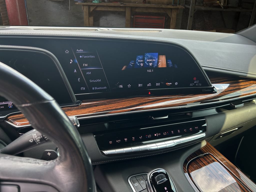 Certified 2021 Cadillac Escalade Premium Luxury w/ Driver Assist Tech Package AWD/4WD image 25