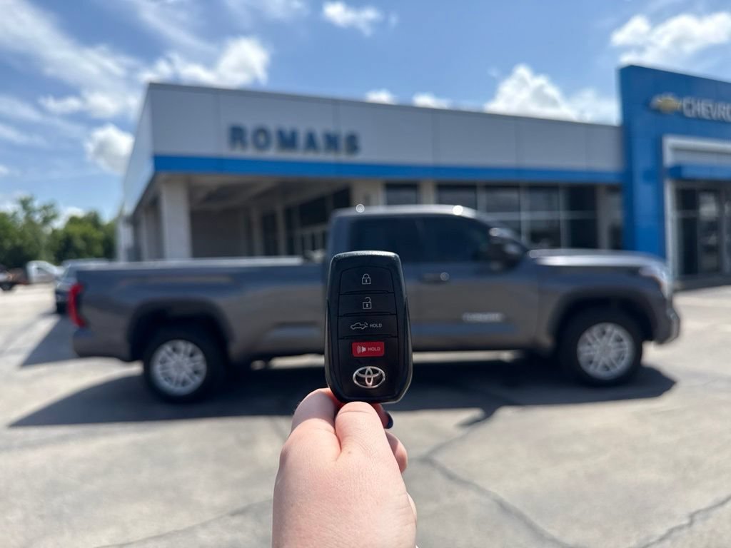 Used 2023 Toyota Tundra SR5 w/ SR5 Premium Package AWD/4WD image 25