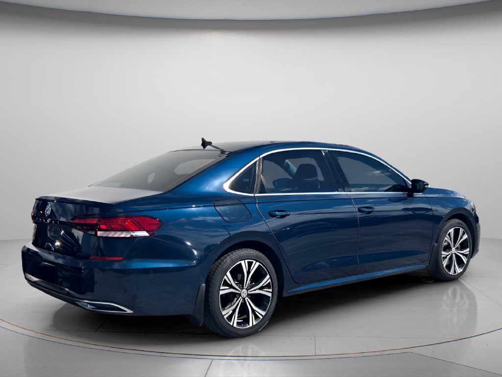 Used 2020 Volkswagen Passat 2.0T SEL FWD image 4