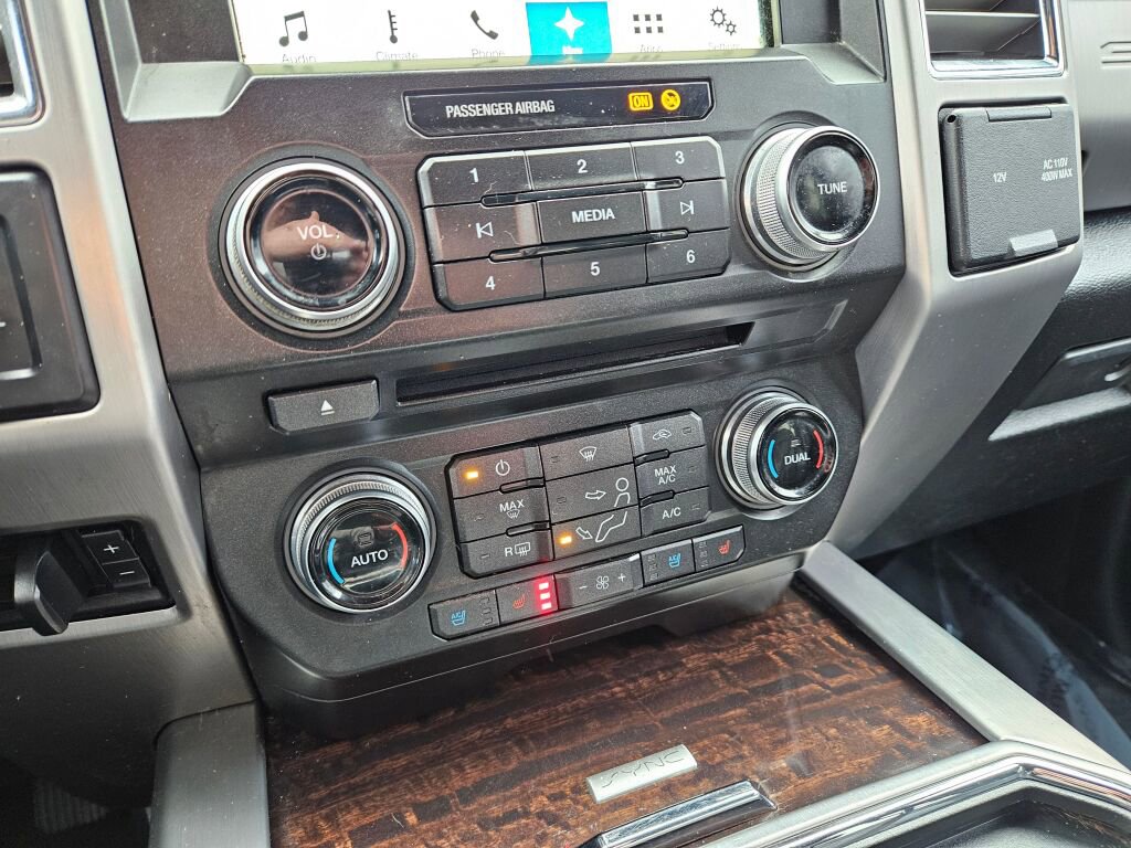 Used 2017 Ford F350 Platinum w/ Platinum Ultimate Package image 23