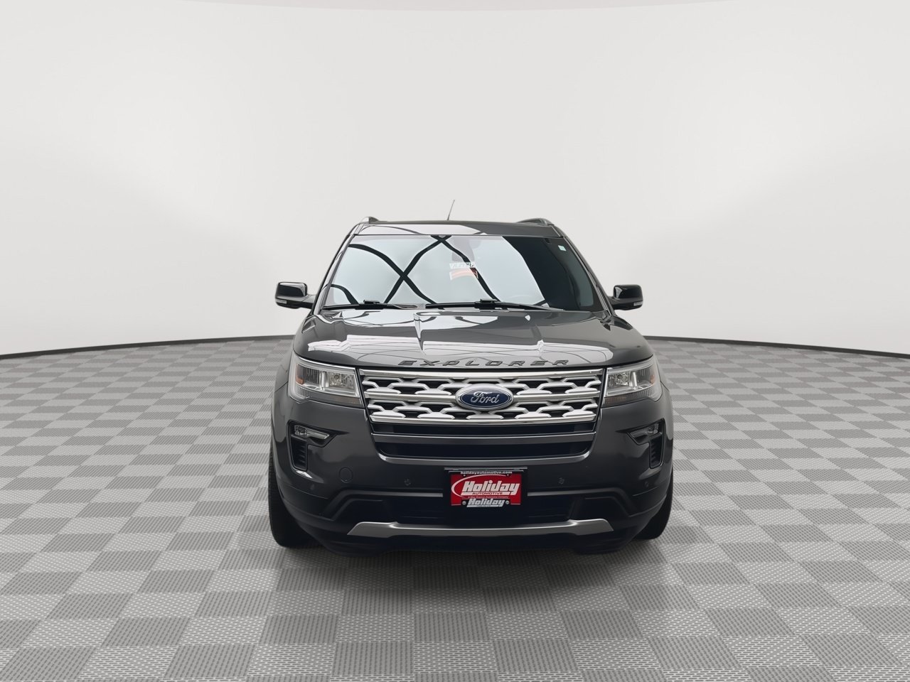Used 2018 Ford Explorer XLT w/ Equipment Group 202A AWD/4WD image 39