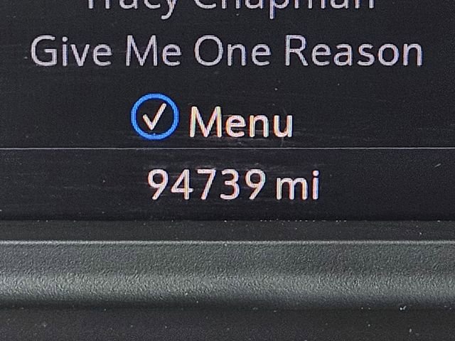 Used 2021 Chevrolet Suburban RST w/ Luxury Package image 28