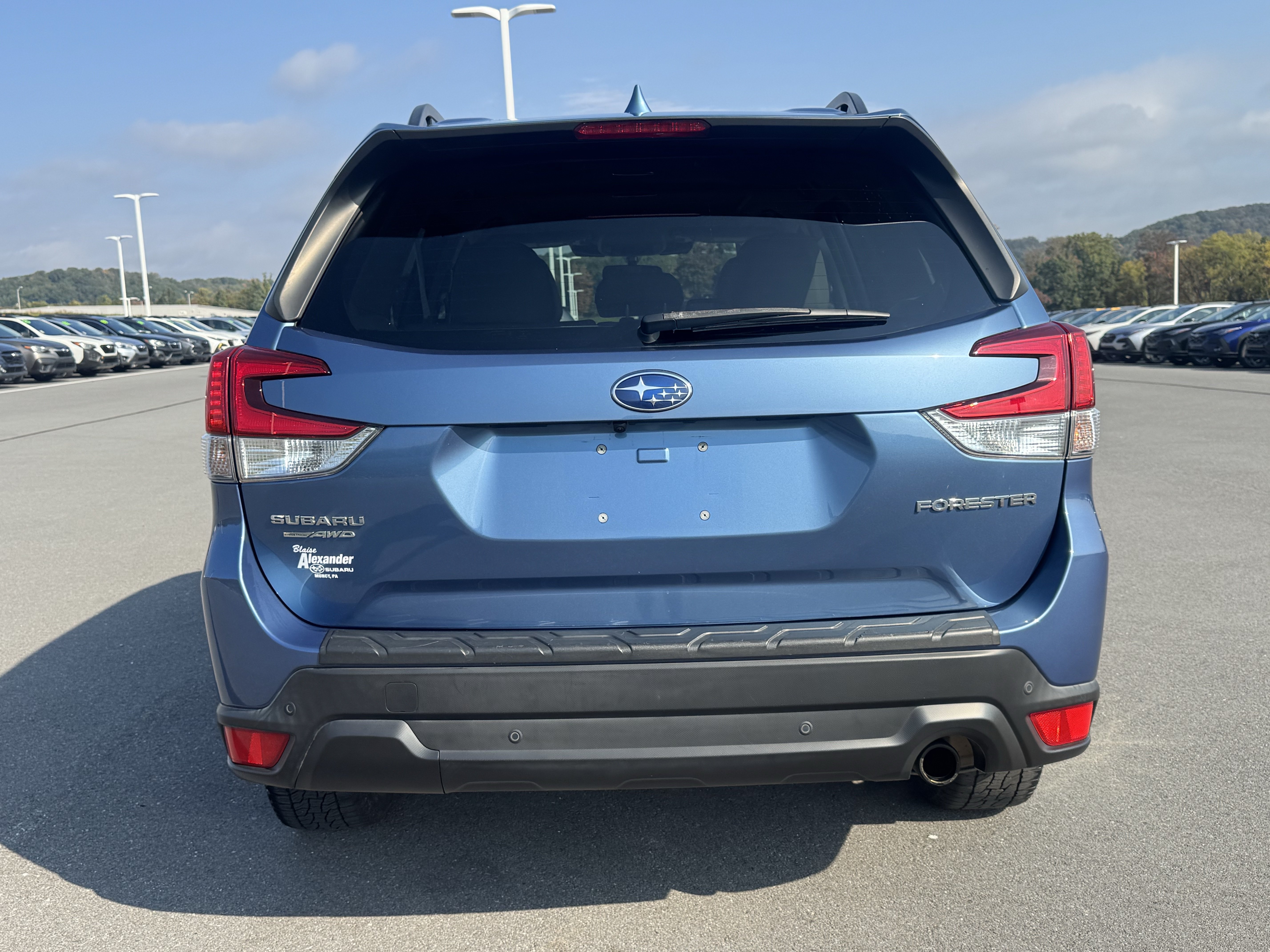 Used 2022 Subaru Forester Limited AWD/4WD image 4