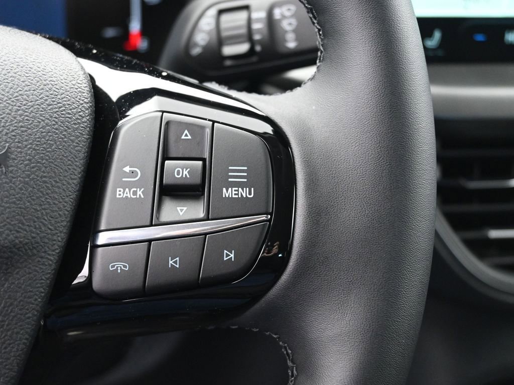 New 2026 Ford Escape SE w/ Class II Trailer Tow Package image 33