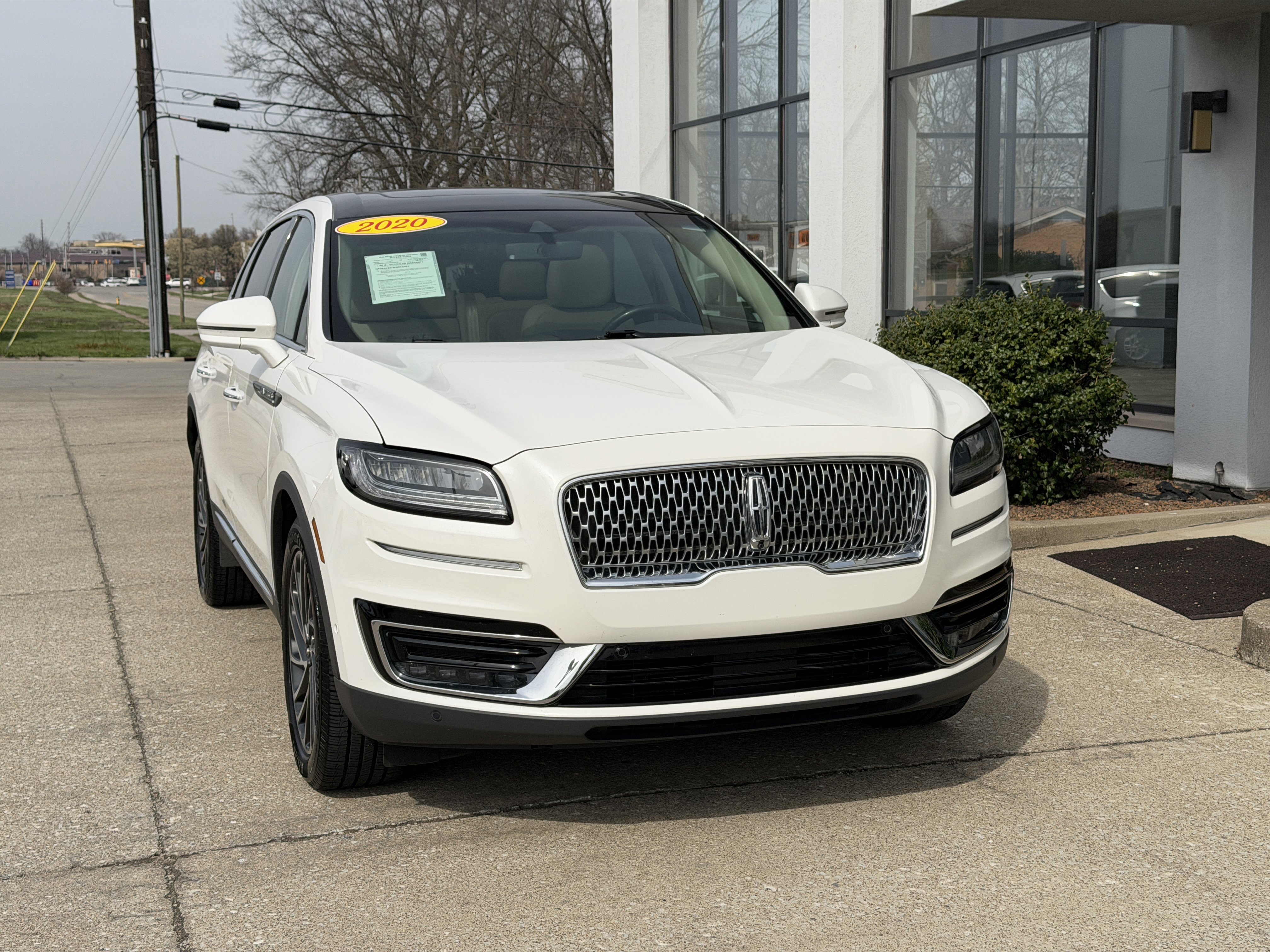 Used 2020 Lincoln Nautilus Reserve w/ Equipment Group 201A image 14