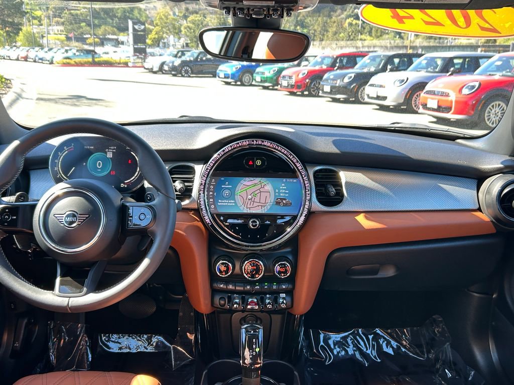 Used 2024 MINI Cooper S w/ Signature Upholstery Package image 32
