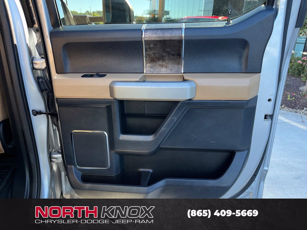 Used 2022 Ford F350 Lariat w/ Tremor Off-Road Package AWD/4WD image 25