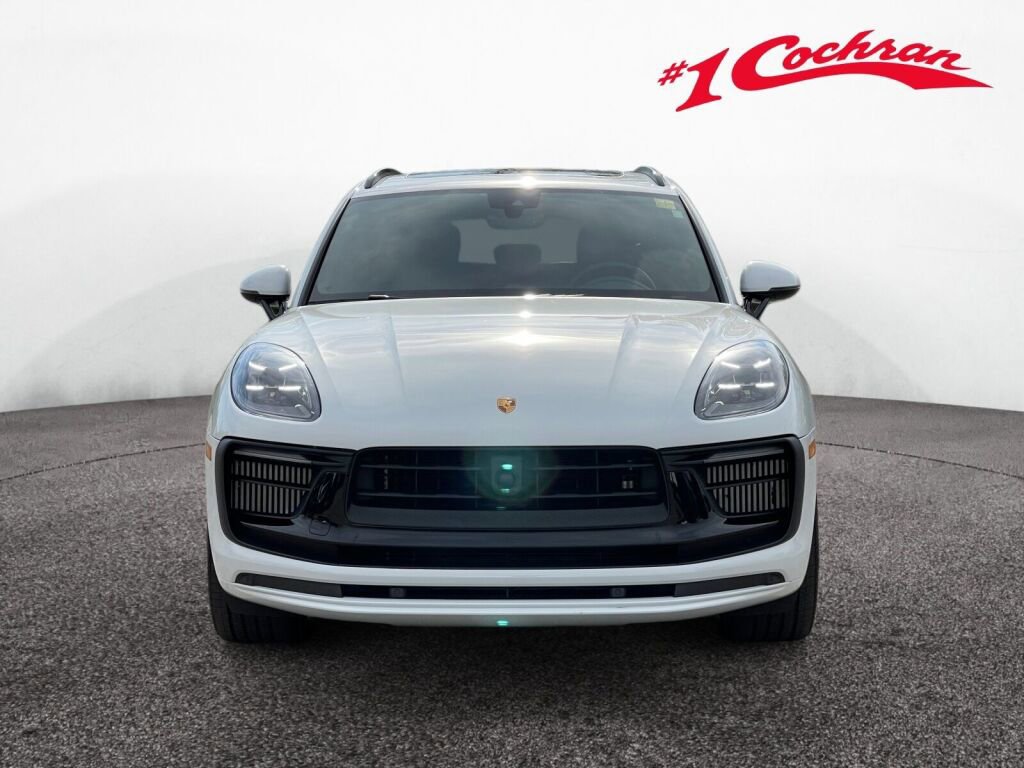 Used 2023 Porsche Macan S image 2