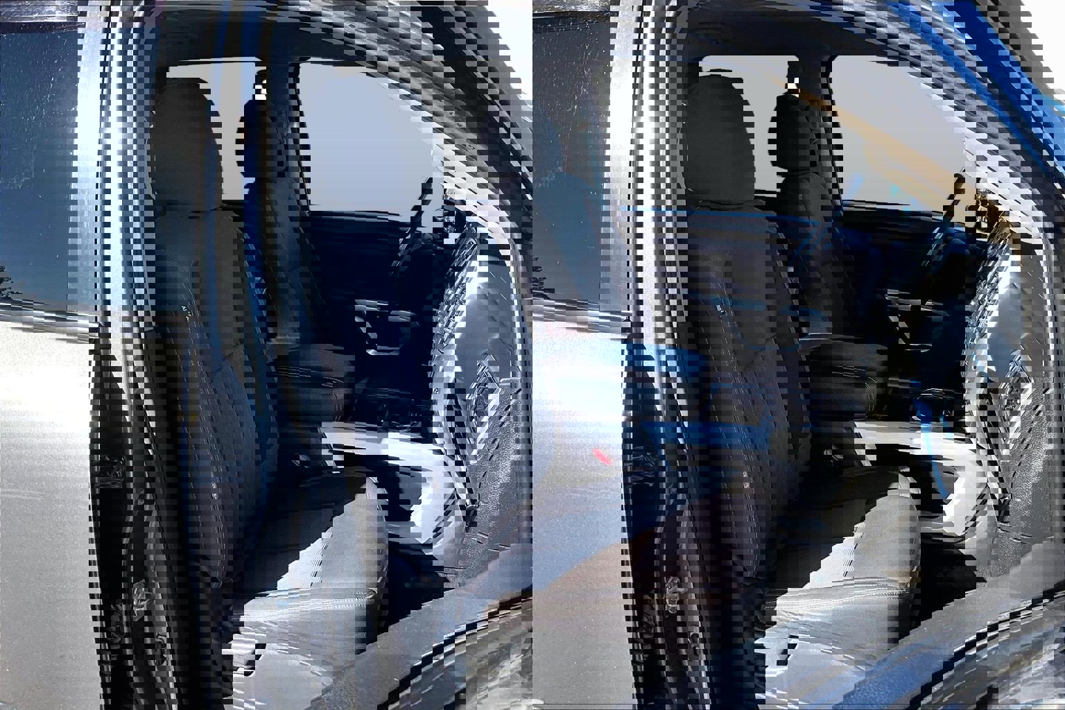 Used 2020 Nissan Titan SV w/ SV Convenience Package image 7