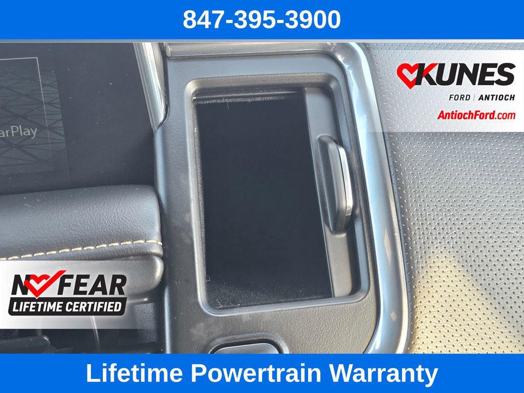 Used 2024 GMC Yukon SLT image 52