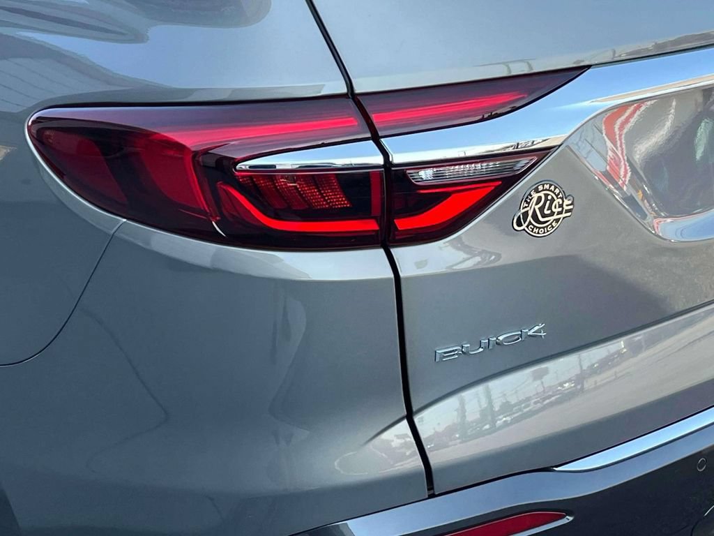 Certified 2018 Buick Enclave Premium w/ Experience Buick Package FWD image 10