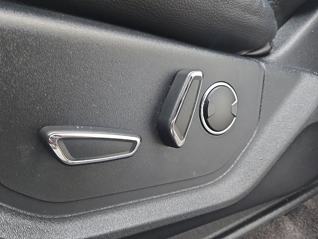 Used 2019 Ford Expedition Limited w/ Equipment Group 302A image 19