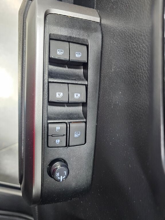 Used 2023 Toyota Tacoma Limited w/ Nightshade Package AWD/4WD image 26