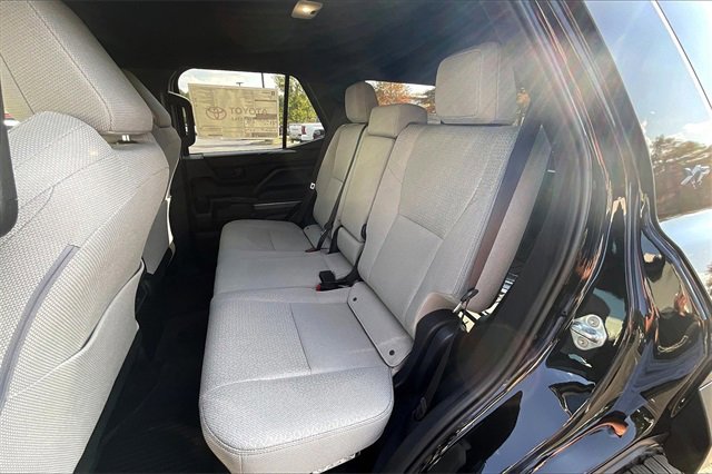 Used 2025 Toyota 4Runner SR5 image 26