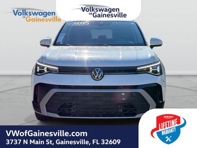 Used 2025 Volkswagen Taos SE FWD image 9