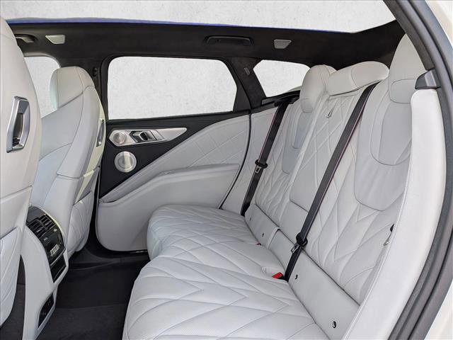 New 2026 BMW XM Label Red w/ M Driver's Package image 17