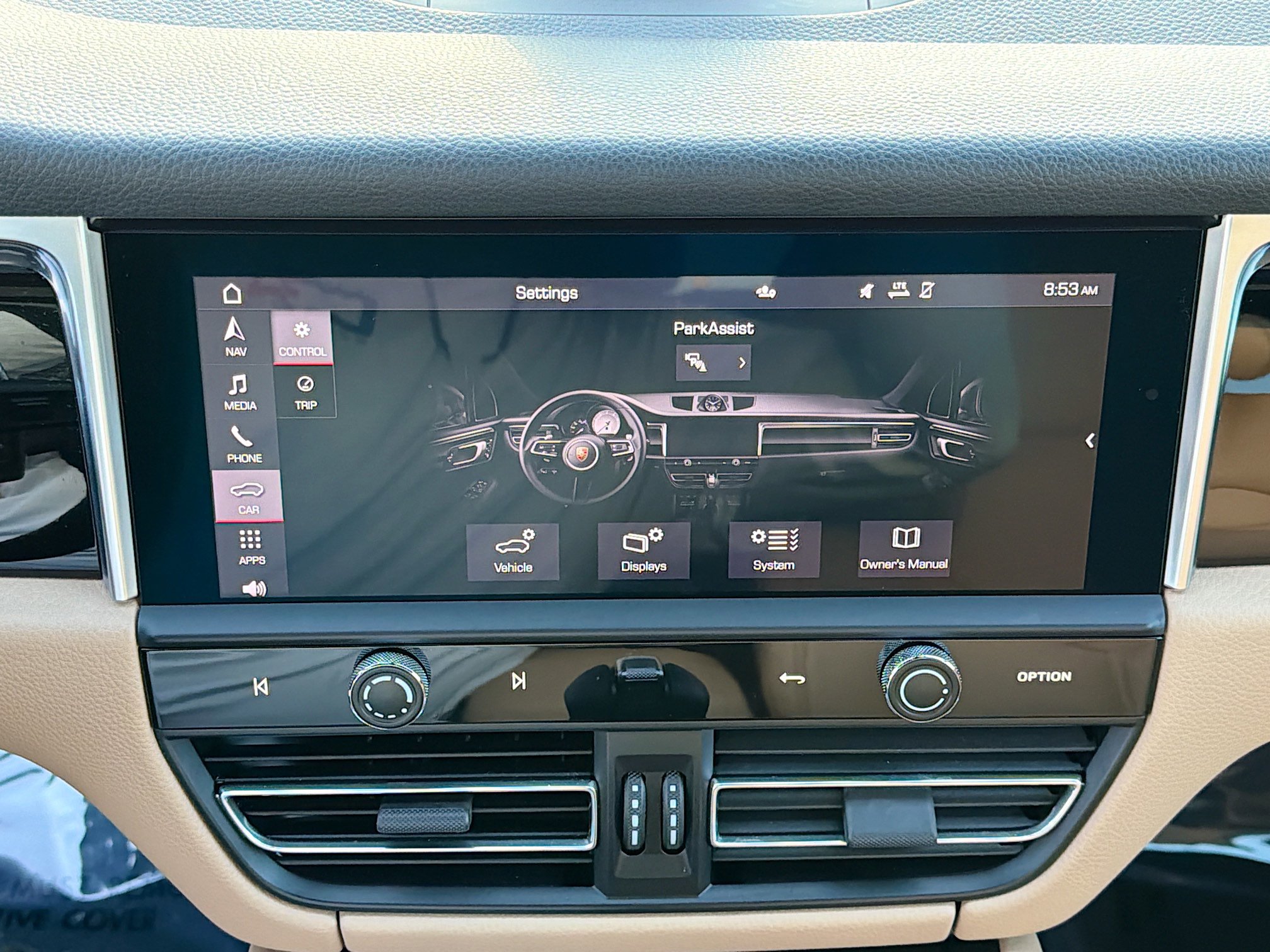 Used 2022 Porsche Macan image 30