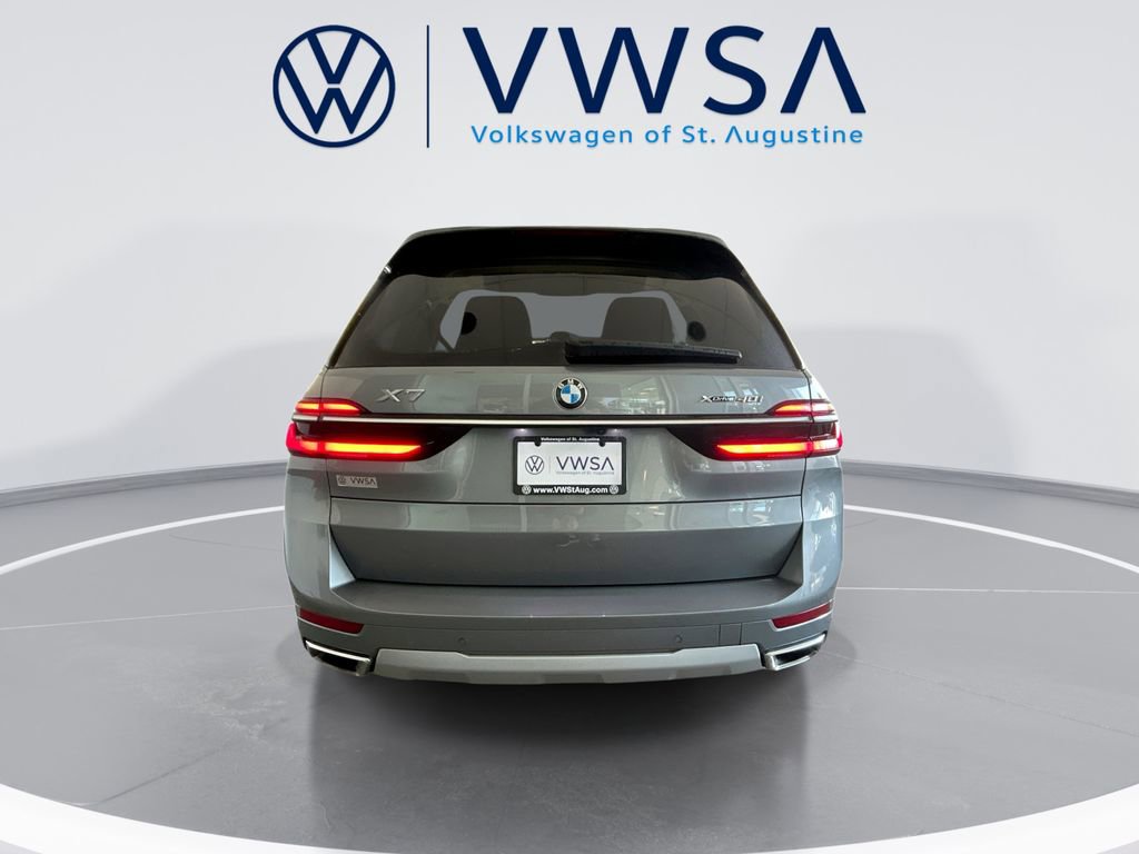 Used 2025 BMW X7 xDrive40i image 7
