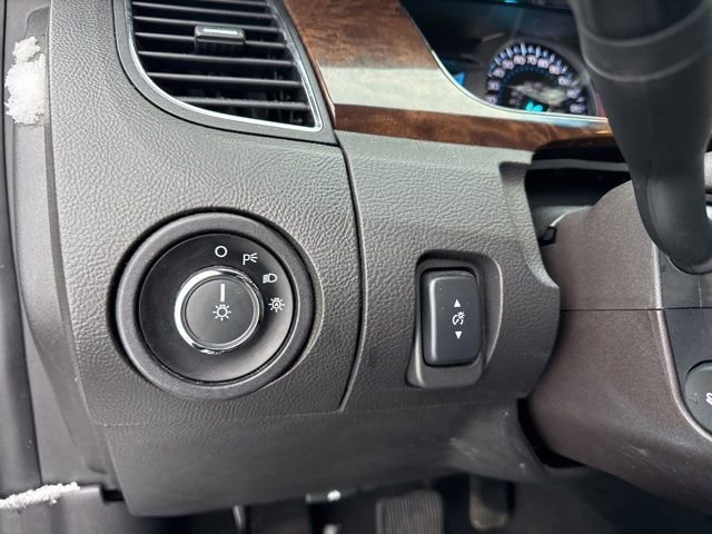 Used 2019 Ford Taurus Limited image 21