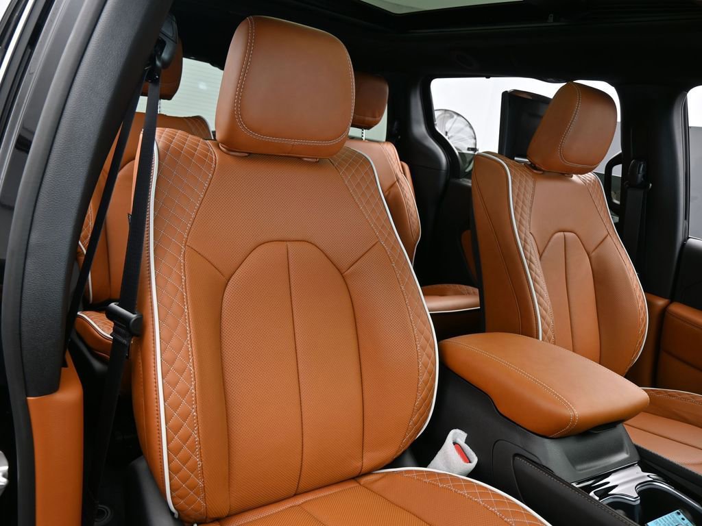 New 2026 Chrysler Pacifica Pinnacle image 53