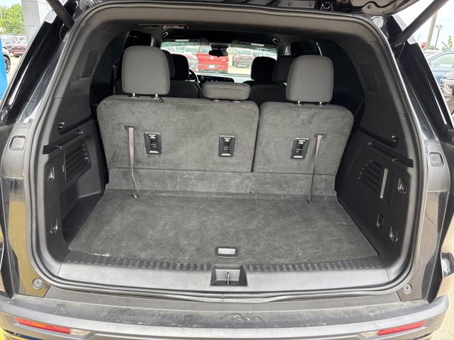 Used 2024 Chevrolet Traverse LT w/ Enhanced Driving Package FWD image 7
