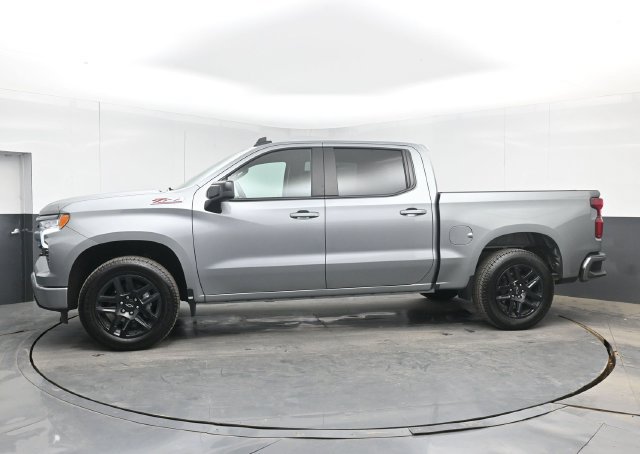 Used 2023 Chevrolet Silverado 1500 RST w/ Z71 Off-Road Package AWD/4WD image 11
