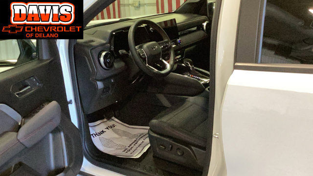 Used 2024 Chevrolet Colorado Z71 w/ Z71 Convenience Package 2 AWD/4WD image 16