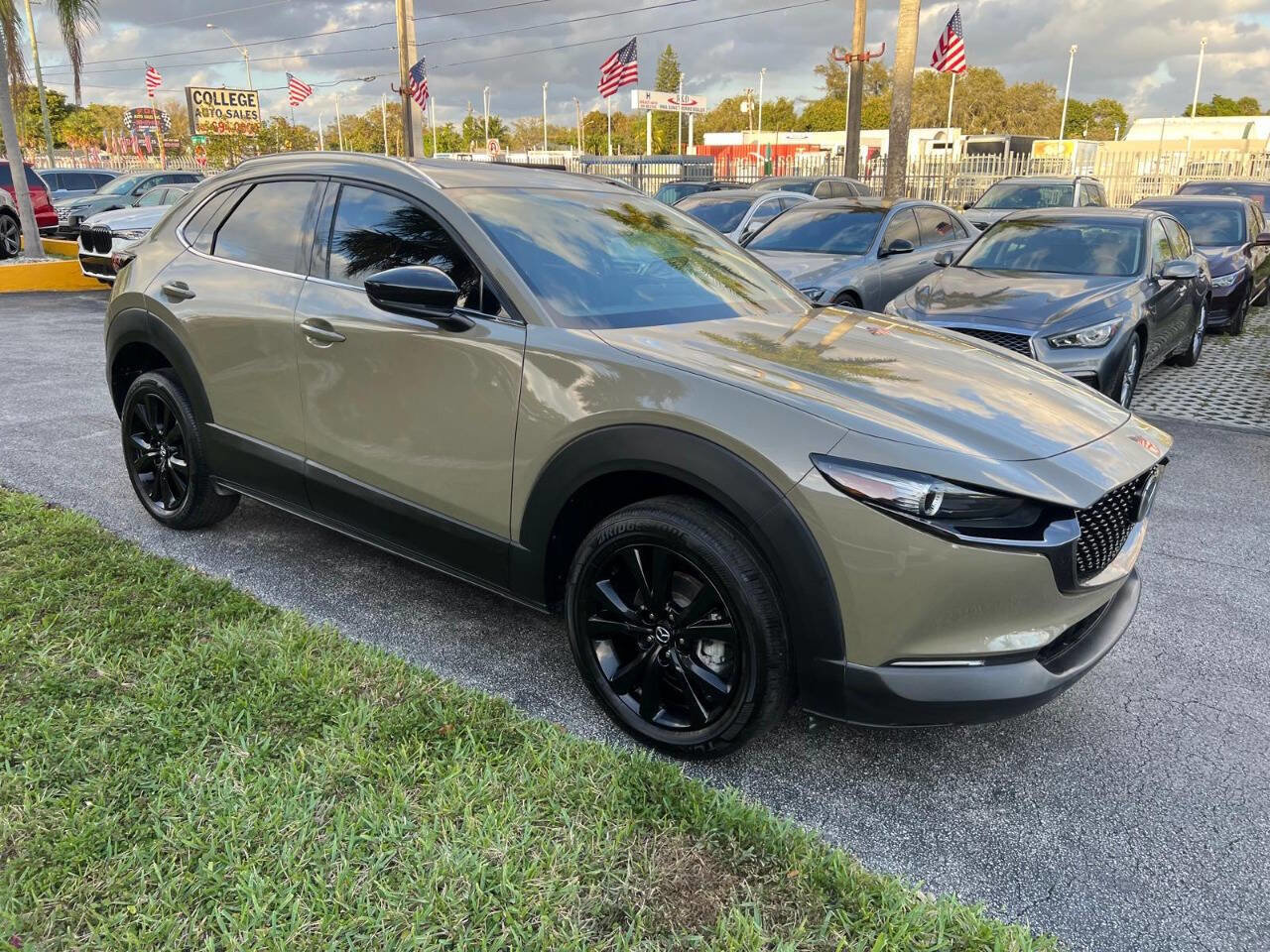 Used 2024 MAZDA CX-30 Carbon image 5