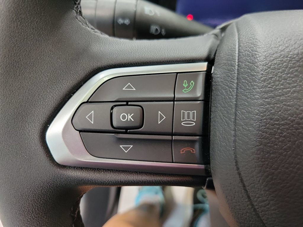 Certified 2024 Jeep Compass Limited w/ Elite Group AWD/4WD image 32