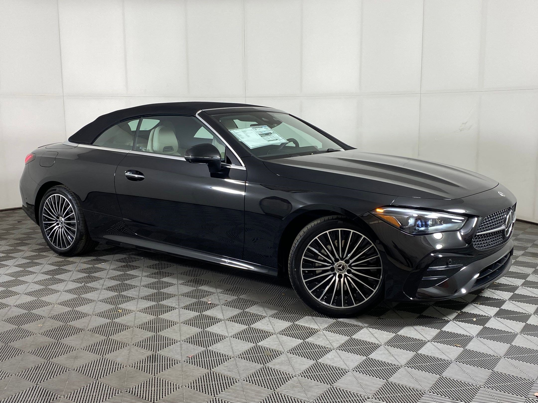 New 2026 Mercedes-Benz CLE 300 4MATIC Cabriolet image 6