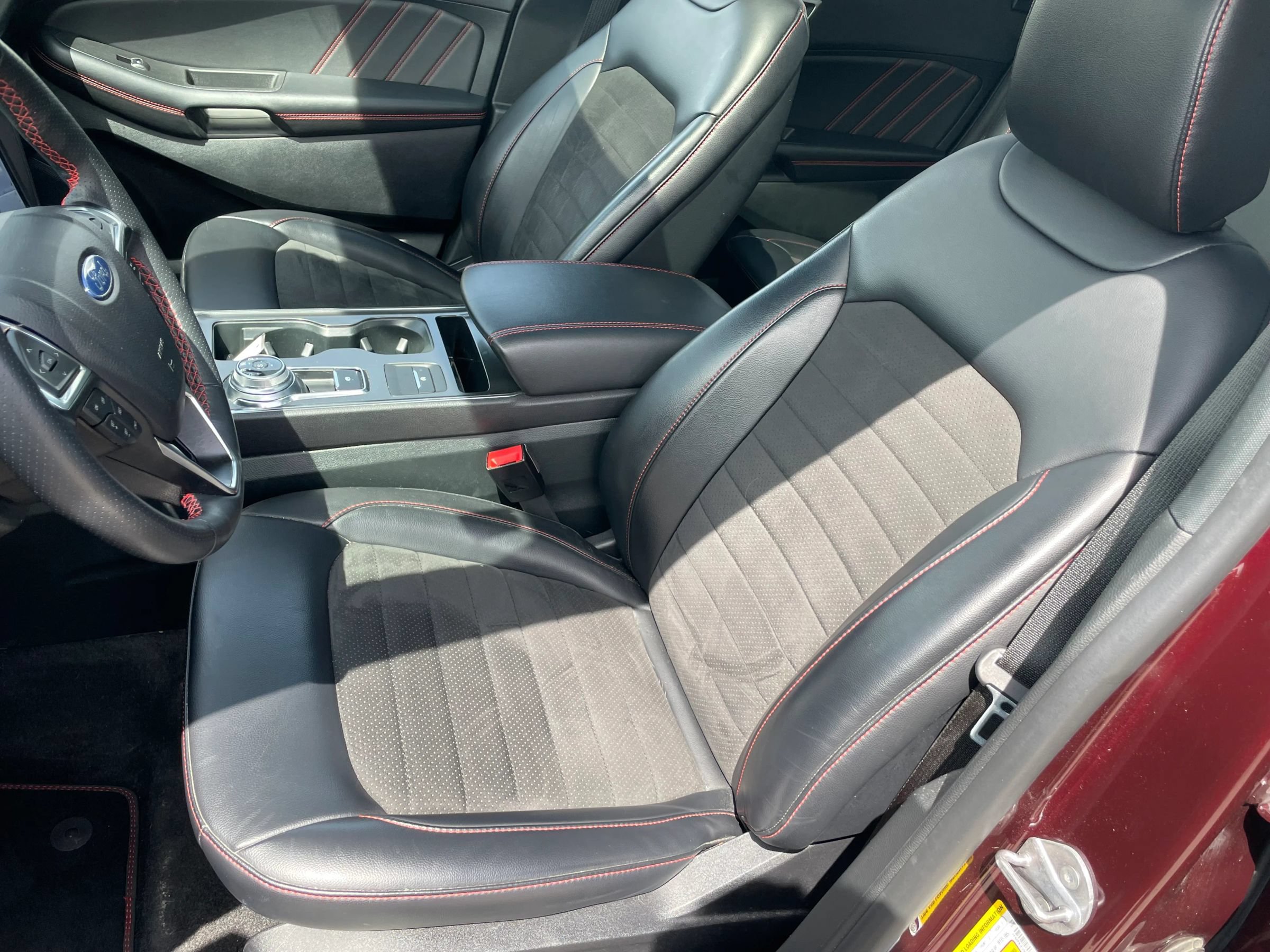 Used 2024 Ford Edge ST-Line AWD/4WD image 16