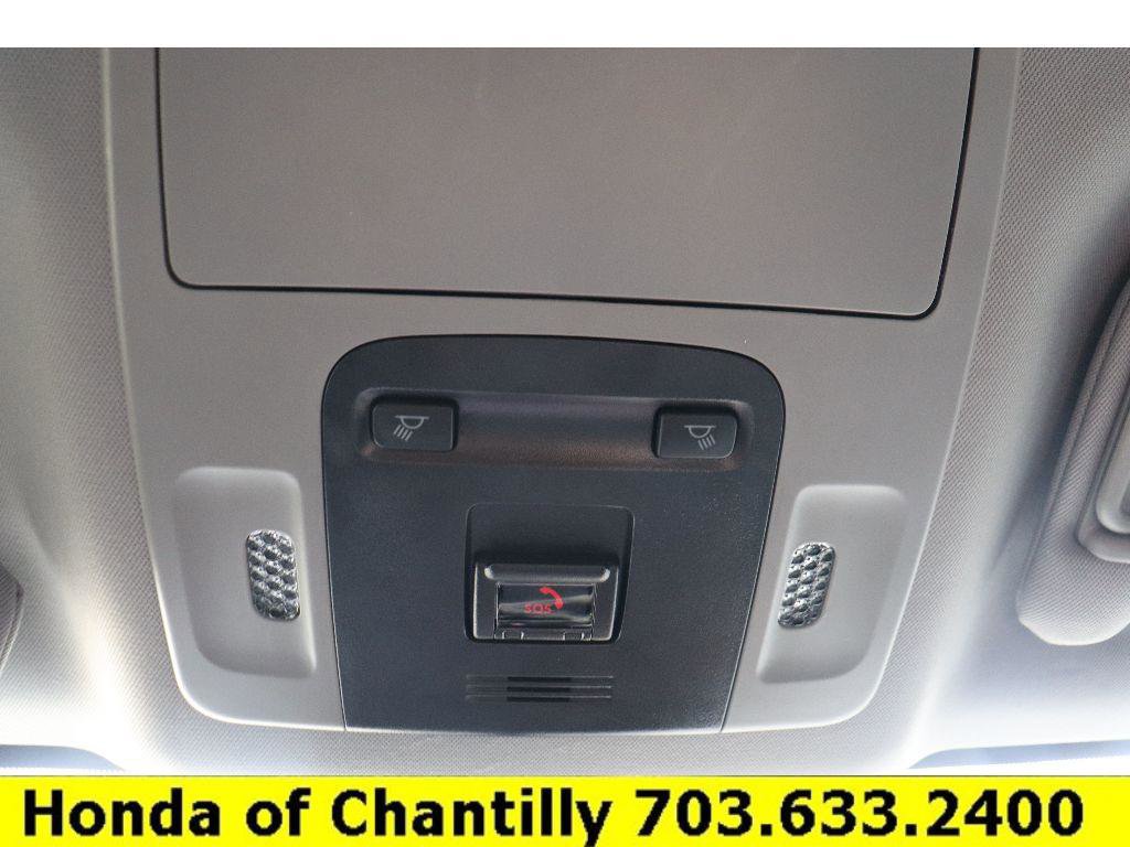 Used 2024 Toyota Camry SE image 16