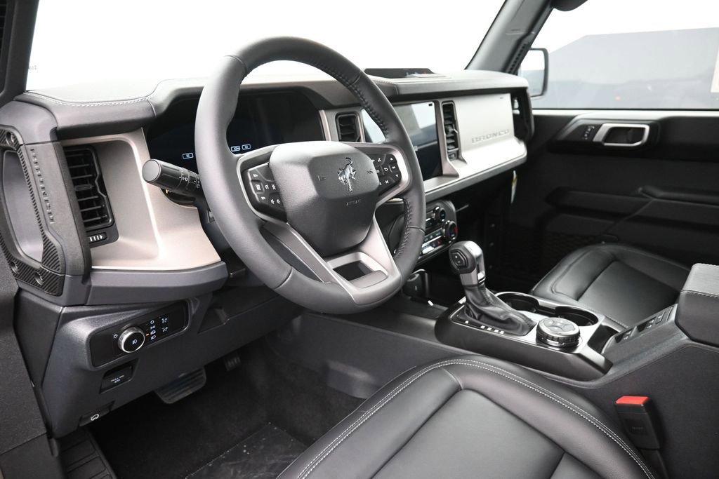 New 2026 Ford Bronco Outer Banks AWD/4WD image 18
