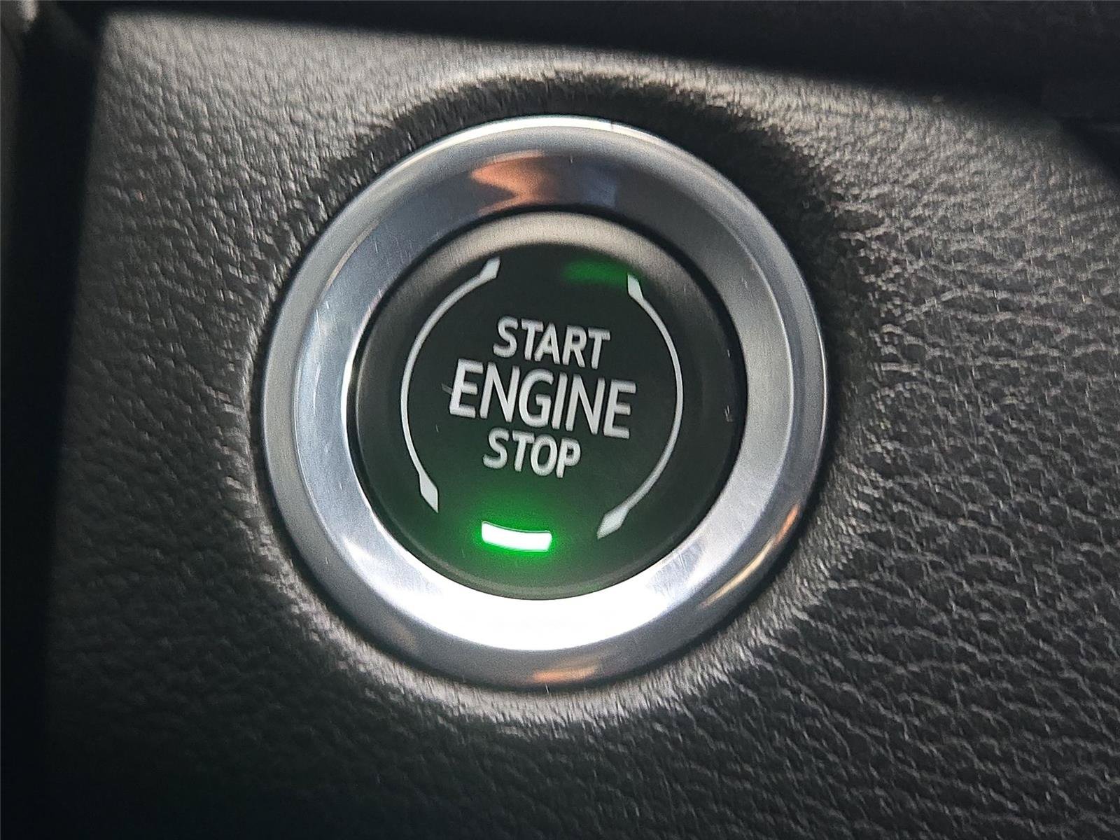 Used 2024 Cadillac XT4 Premium Luxury FWD image 22