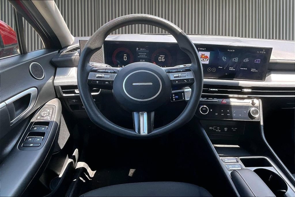 Used 2025 Hyundai Sonata SEL FWD image 6