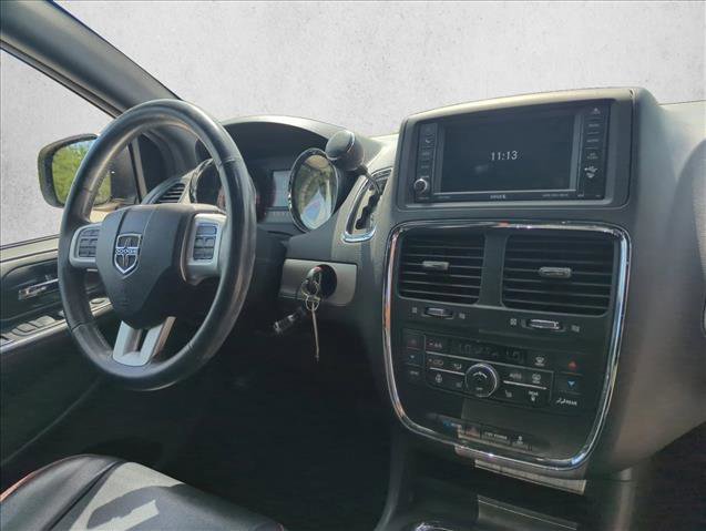 Used 2017 Dodge Grand Caravan GT FWD image 26