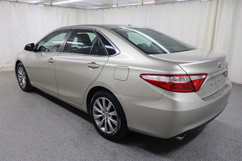 Used 2015 Toyota Camry XLE FWD image 4