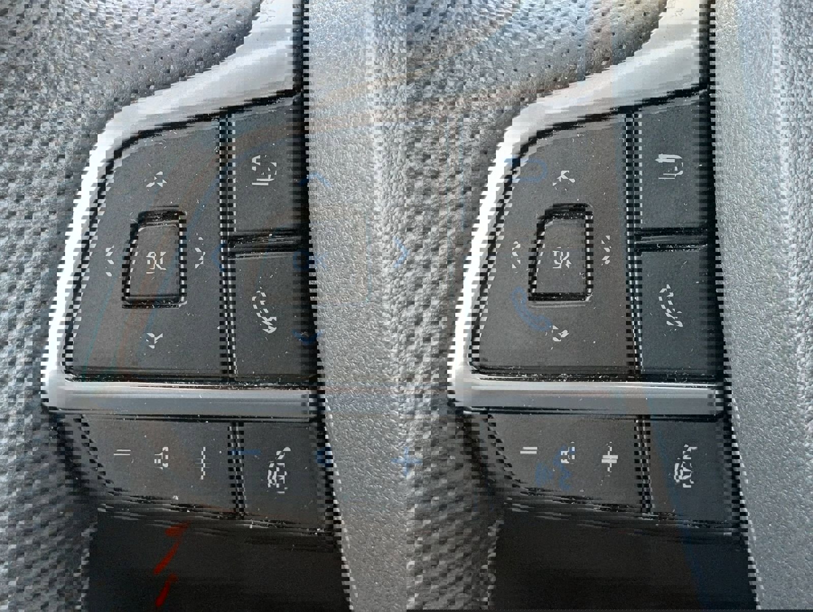 Used 2024 Toyota Sienna XSE image 24