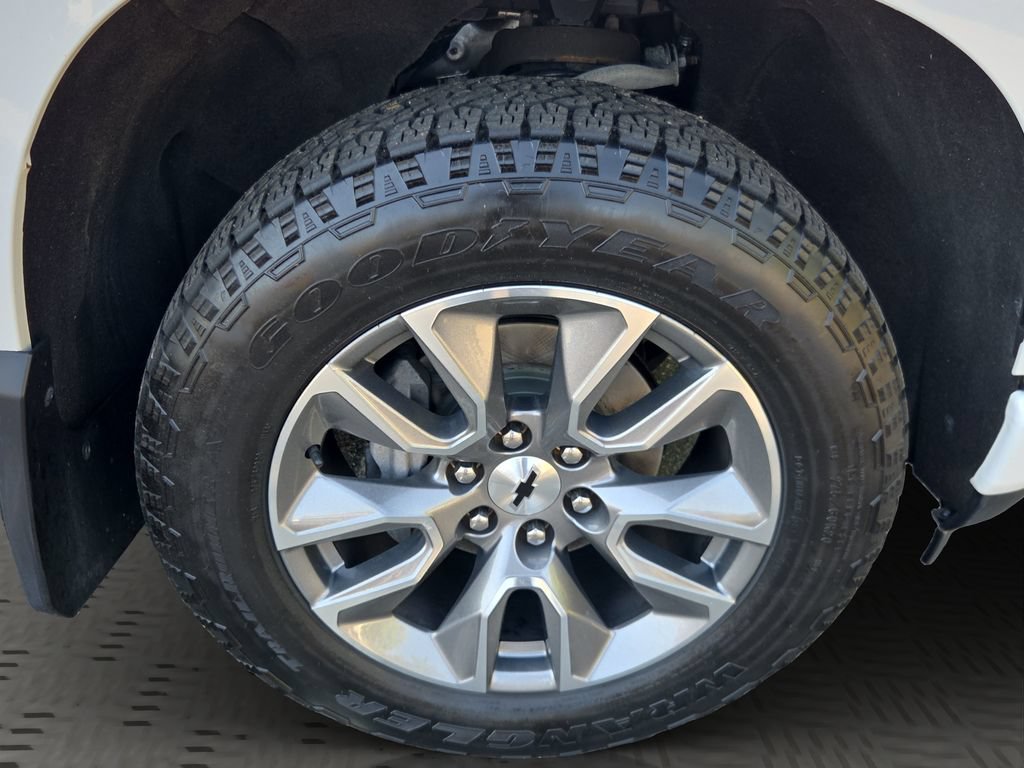 Used 2022 Chevrolet Silverado 1500 RST w/ Z71 Off-Road Package AWD/4WD image 17