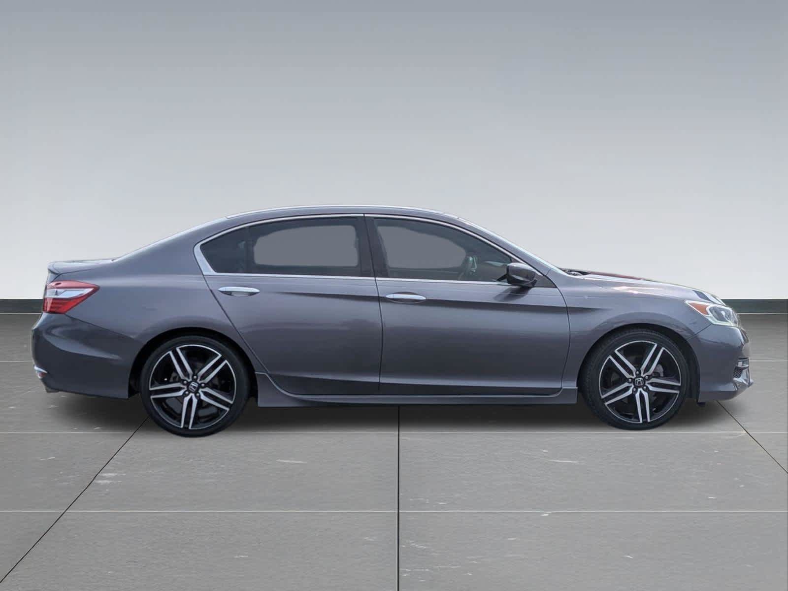 Used 2016 Honda Accord Sport image 6