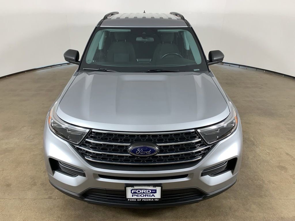 Used 2022 Ford Explorer XLT image 4